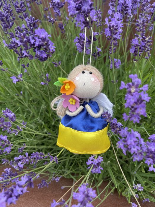 Янгол, лялька україночка, оберіг, подарунок волонтерам