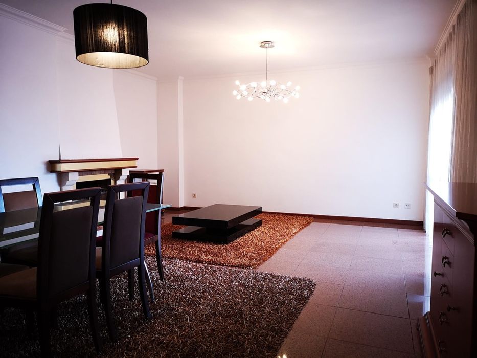 T3 Areosa-Rio Tinto Condominio Fechado