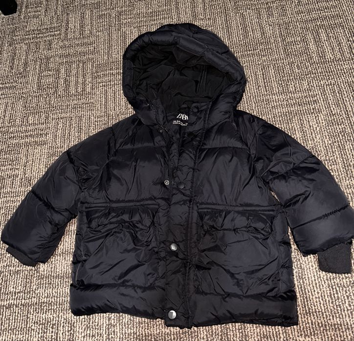 Продам детскую курточку евро зима Zara