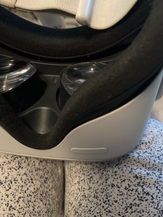 Oculus Quest 2 (plus kabel link)