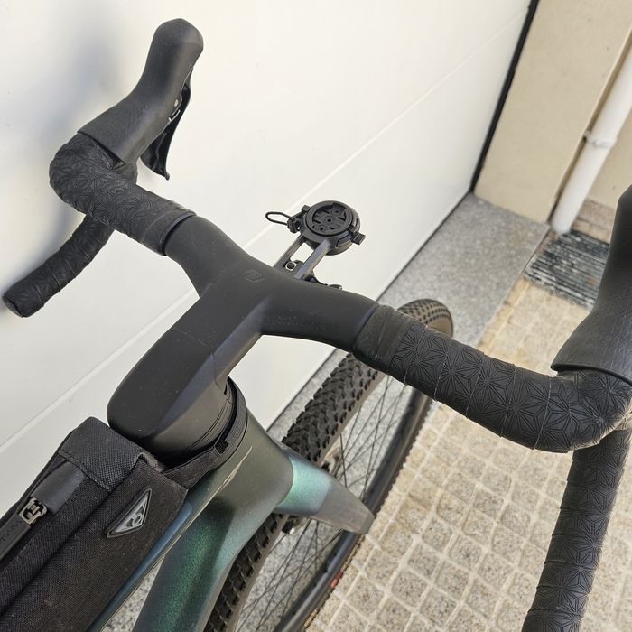 Scott Addict Gravel Carbon "tuned" Tamanho L
