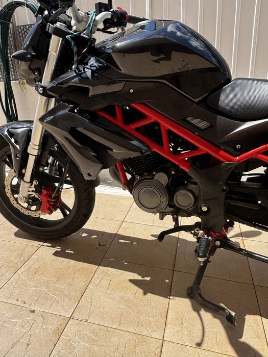 Moto benelli 125