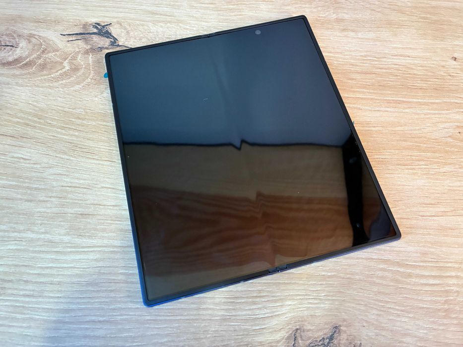 Samsung Galaxy Z Fold 6 256 GB / 12 GB RAM + GW 12 msc