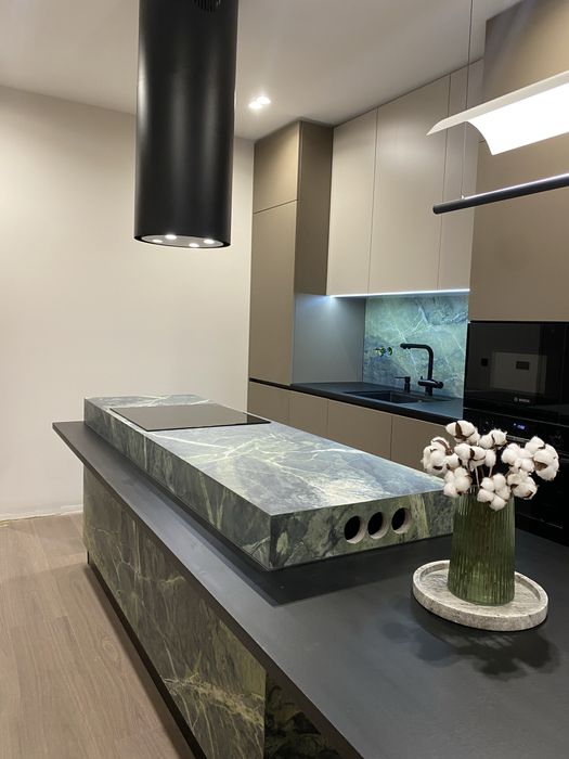 Плиточник широкоформатного керамограніту| Дизайн рішення | Преміум