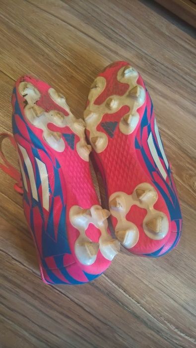 UŻYWANE w idealnym stanie buty piłkarskie ADDIDAS