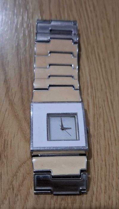 Relógio Swatch Irony Square Vintage – Aço Inoxidável