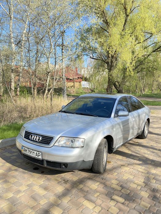 Audi A6 C5 2.4, автомат, 2000 г.