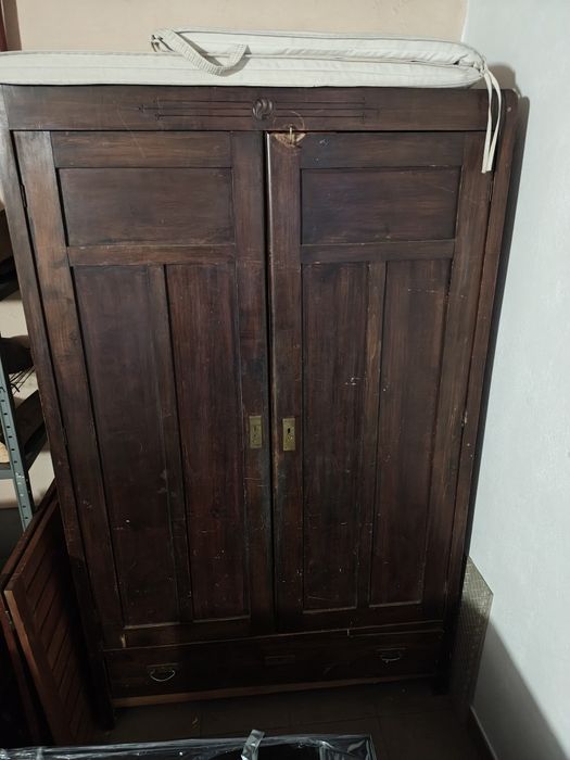 Szafa drewniana lite drewno, styl vintage / rustykalny