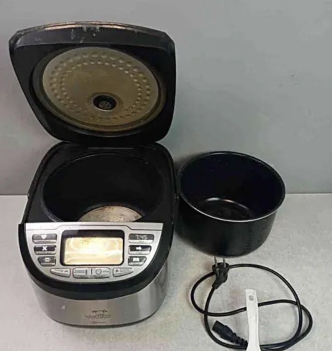 Мультиварка Yummy 5л б/у