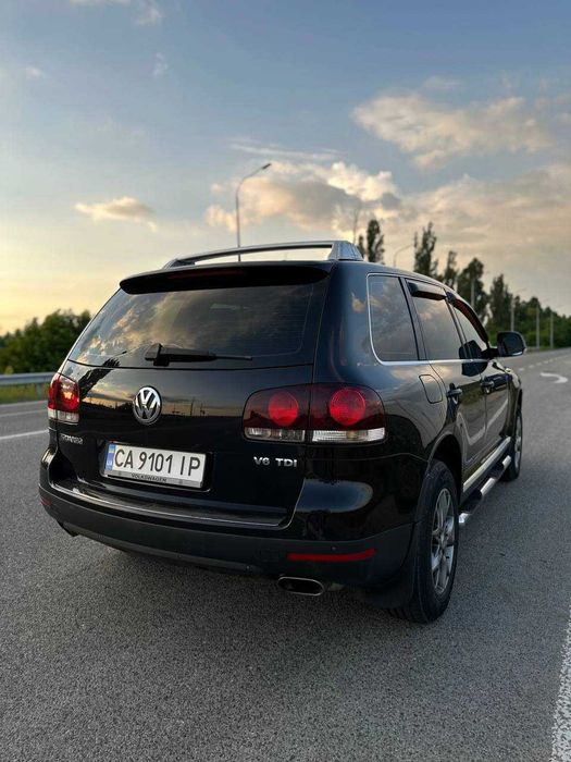Volkswagen  Tuareg 2008р з оригінальним пробігом, не фарбований
