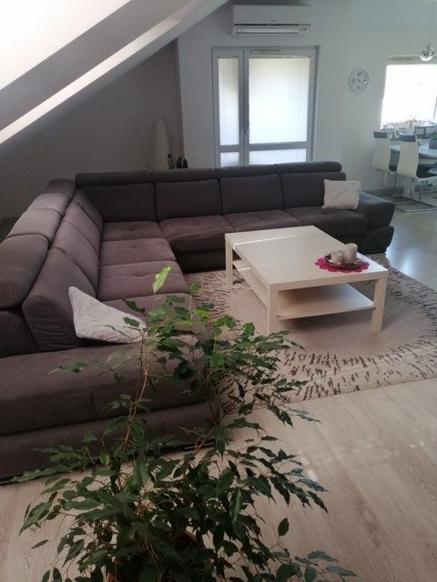 Sprzedam narożnik 330x330 z funkcją spania