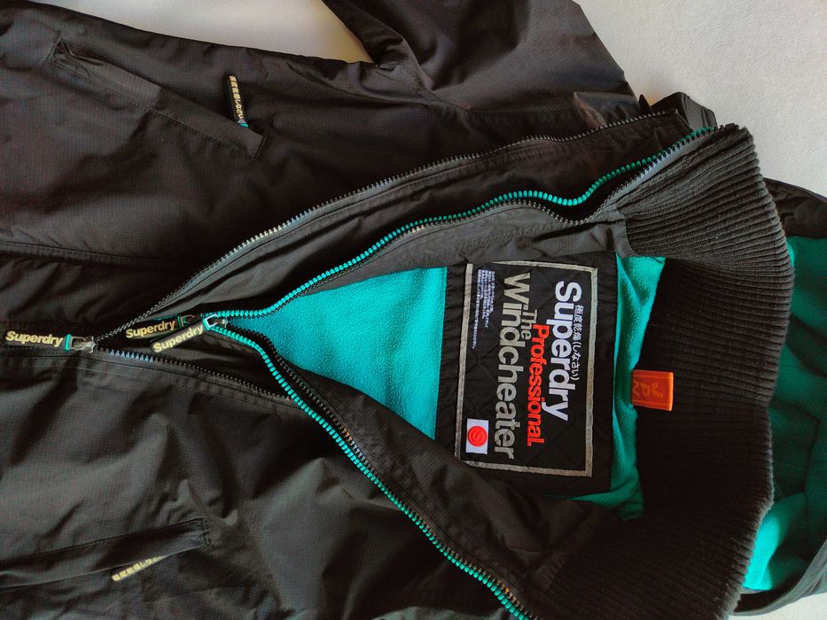 SuperDry _ Czarna grubsza przejściowa kurtka z kapturem WindCheater S
