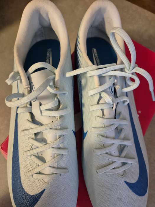 Nike Men's Zoom Vapor 16 Academy Fg/Mg Football Shoe
