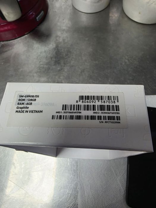 Продам смартфон Samsung Galaxy S21 FE 5G