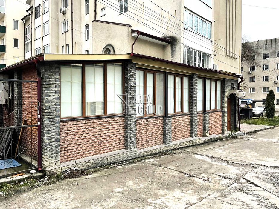 Комерційне приміщення в центрі міста під заклад харчування