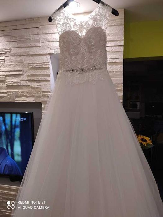 Piękna suknia ślubna