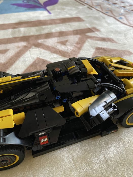 LEGO Bugatti Bolide 9+
