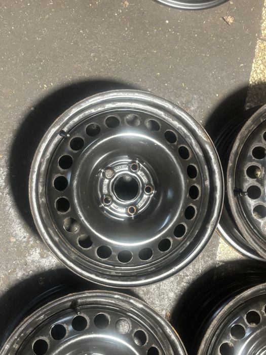 GG17 Komplet felg stalowych 16” 5x105 Opel TPMS
