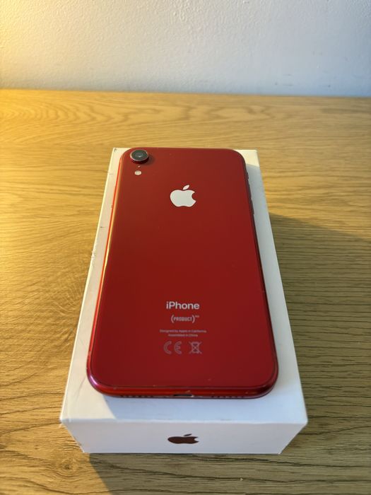 iPhone XR 64 GB czerwony