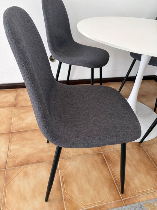 Conjunto mesa + 4 cadeiras