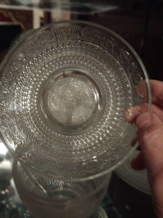 Продам стеклянные сервизы