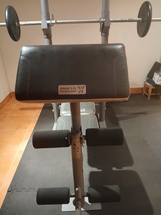 Banco de Musculação completo com barra e pesos