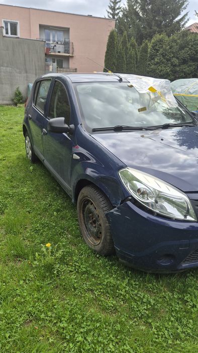 Dacia sandero  uszkodzona