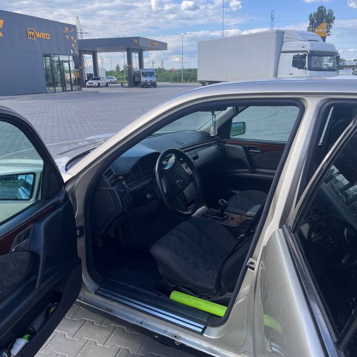 Mersedes-Benz W210 2.2CDI
