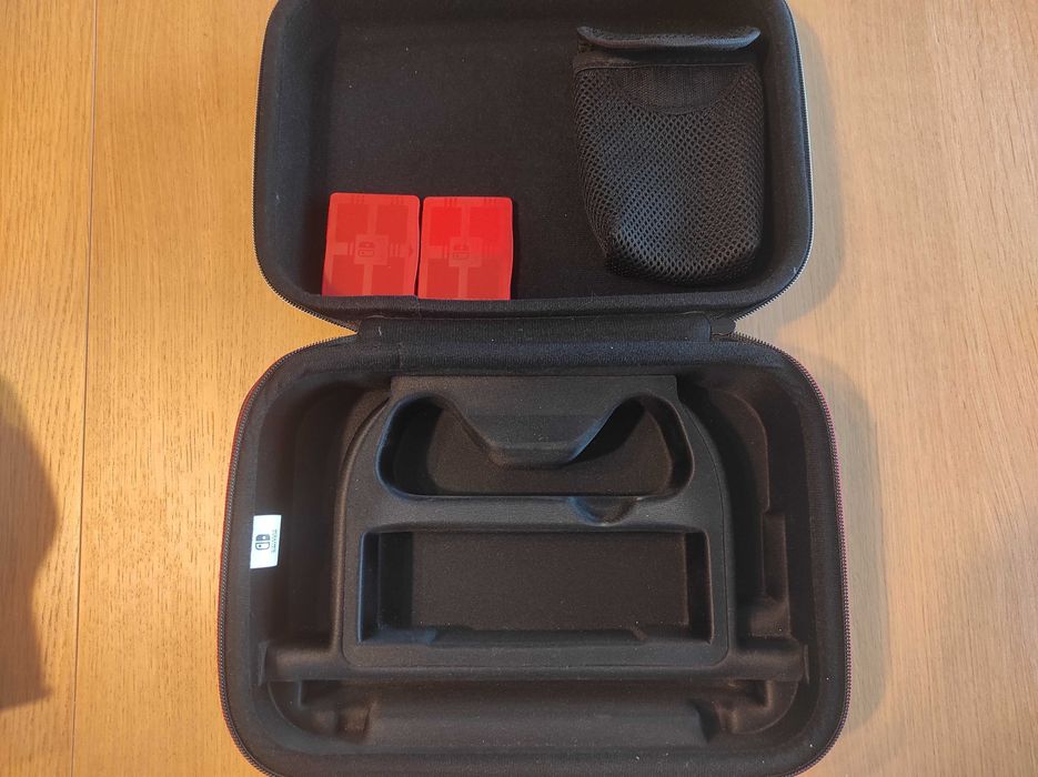 nintendo switch + etui
