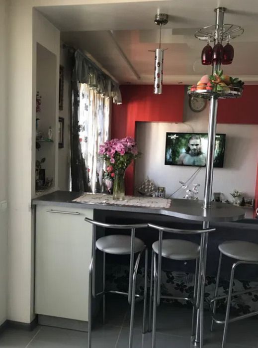 Продаж квартири 68 кв.м, вул. Академіка Сахарова