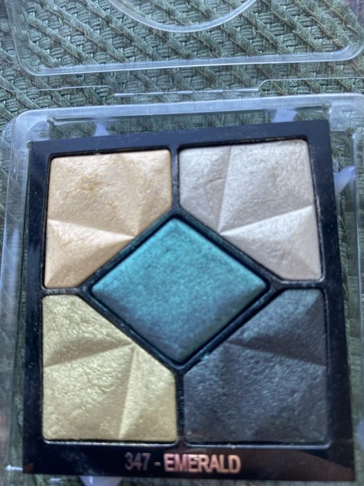 Hourglass ambient пудра