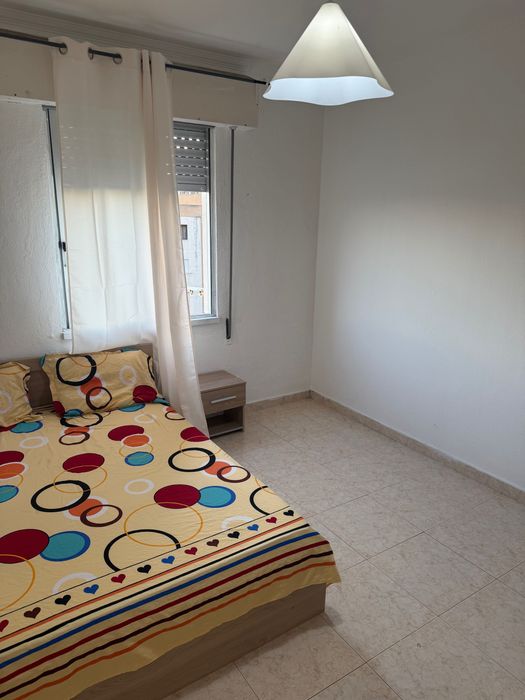 Quarto para Arrendamento Vialonga-Icesa