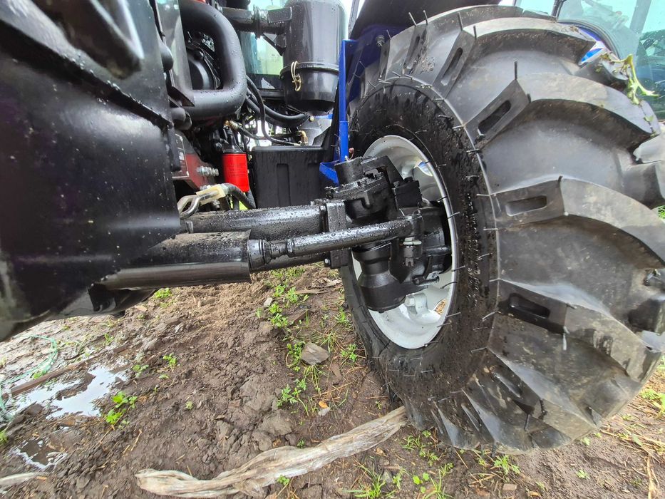 Трактор с кабиной Файтер Т254С герметичная обшитая кабина