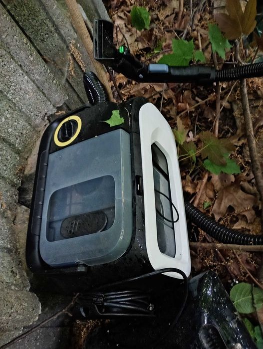 odkurzacz piorący Kärcher SE 3 Compact