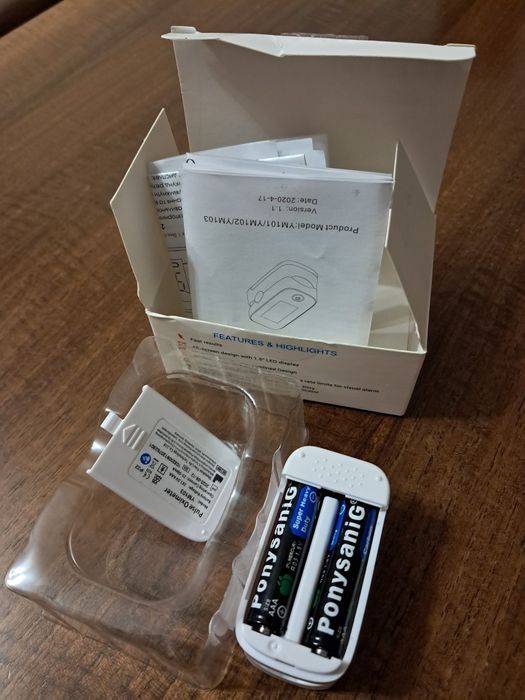 Пульсометр на палець