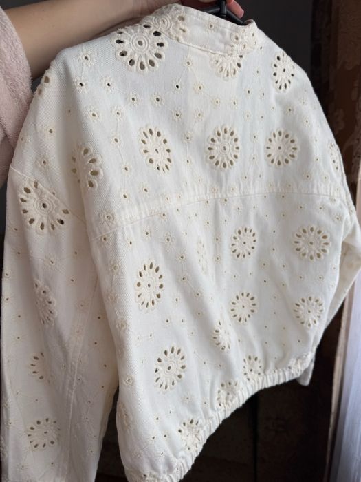 Джинсова курточка ZARA на дівчинку 12-13 років