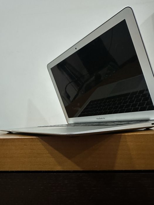 MacBook Air 13" (2017) – Excelente Estado e Pronto a Usar!