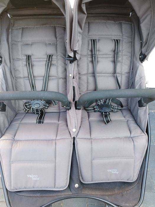 Wózek valco baby snap bliźniaki dla bliźniaków rok po roku