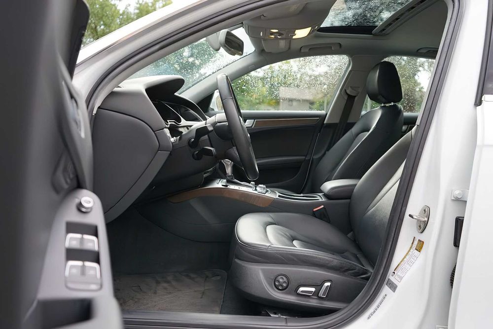 Audi A4 2.0T Quattro Premium Plus      2014