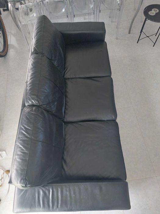 Sofá Ikea 3 lugares Pele