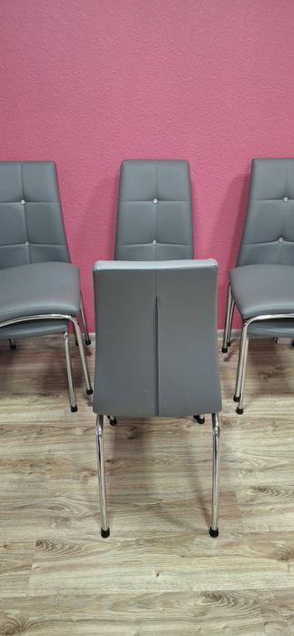 Krzesła Tapicerowane