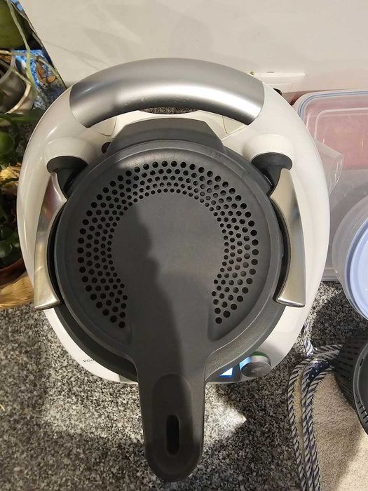 Vendo Bimby tm6 como nova completa!