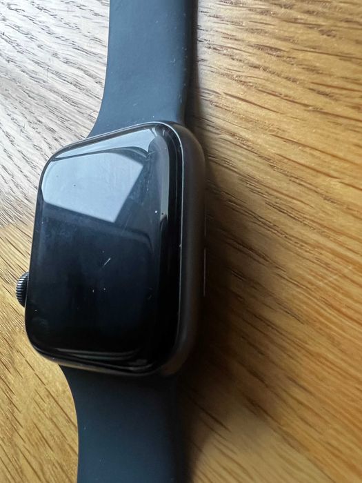 Watch Apple SE40/GPS
