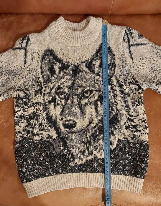 Sweter dla chłopca lub dziewczynki z motywem wilk