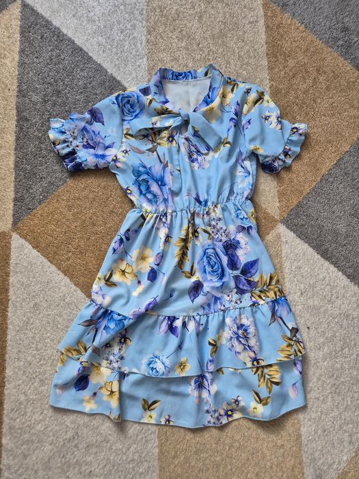 Letnia elegancka sukienka rozm. 134
