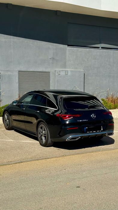 Mercedes-Benz CLA 200 d Shooting Brake
AMG Line Aut 8G
