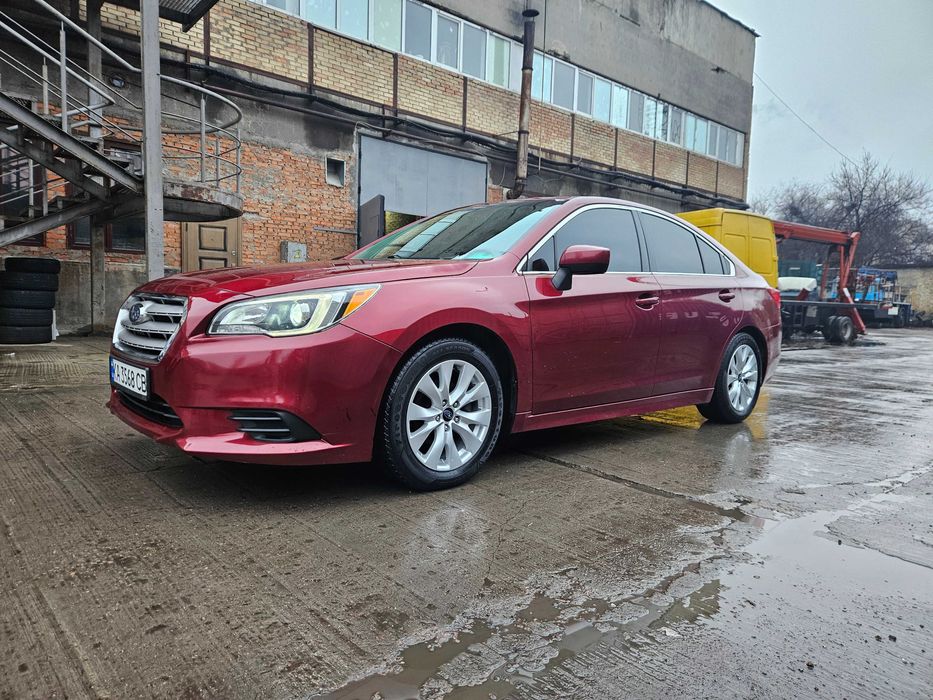 Subaru Legacy 2.5 бензин, АКПП полный привод.
