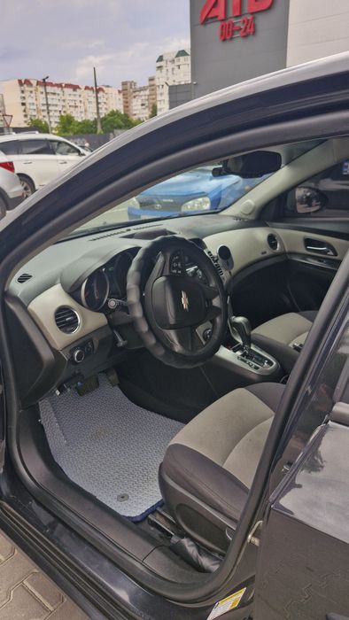 Продам Chevrolet Cruze