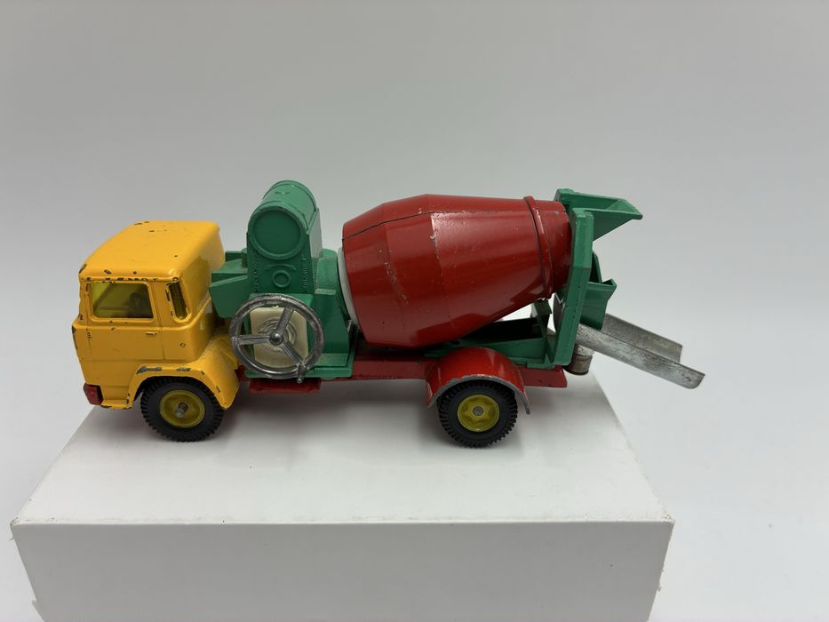 Model Siku V 291 Magirus betoniarka transportowa
