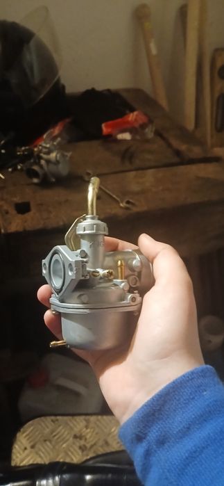 В продажі карбюратор pz 19